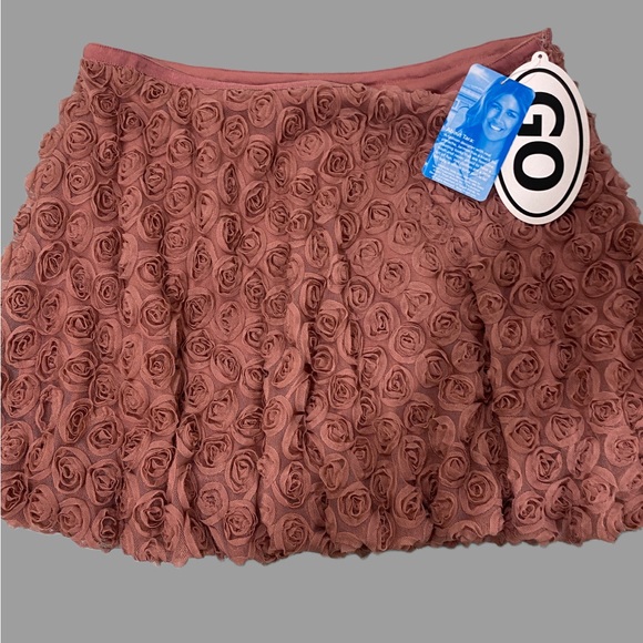 Rose mesh bubble mini skirt by Tara Jarmon for Target 2006 size Med in EUC - Picture 2 of 6